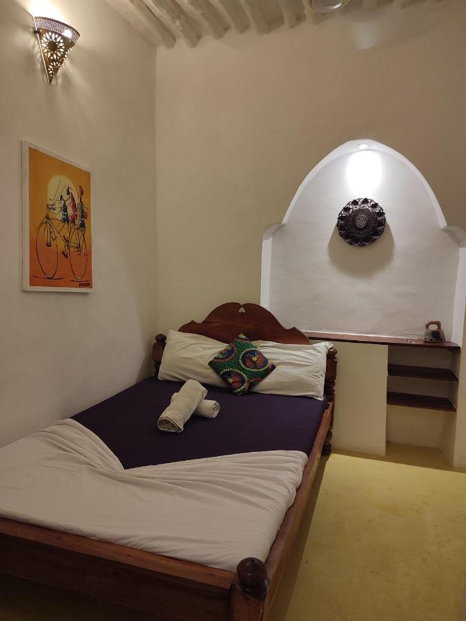 Zlife Stone Town Hostel Zanzibar ภายนอก รูปภาพ