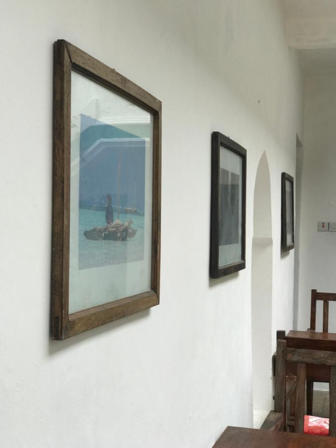 Zlife Stone Town Hostel Zanzibar ภายนอก รูปภาพ