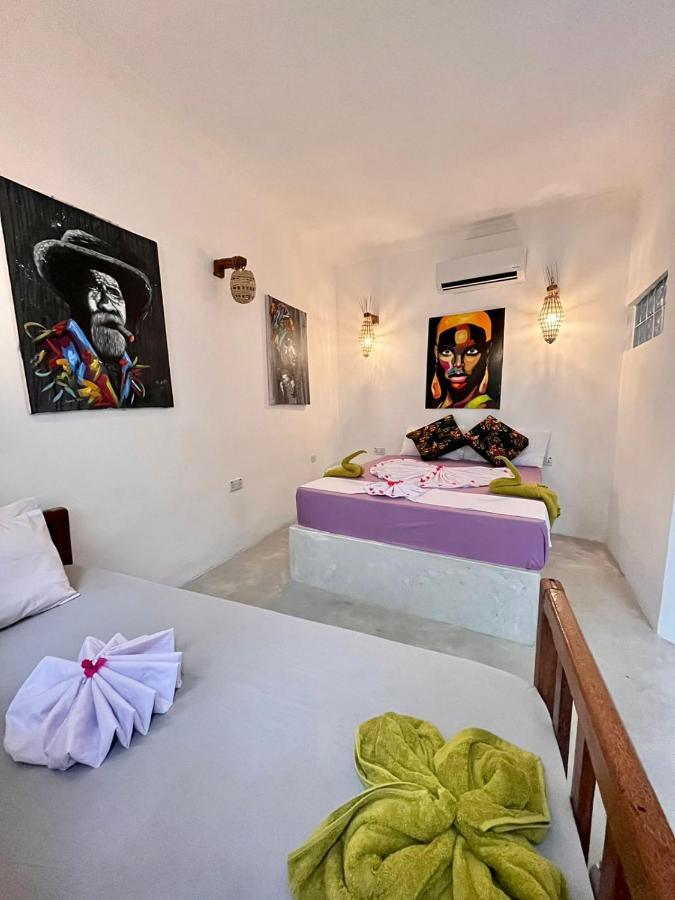 Zlife Stone Town Hostel Zanzibar ภายนอก รูปภาพ