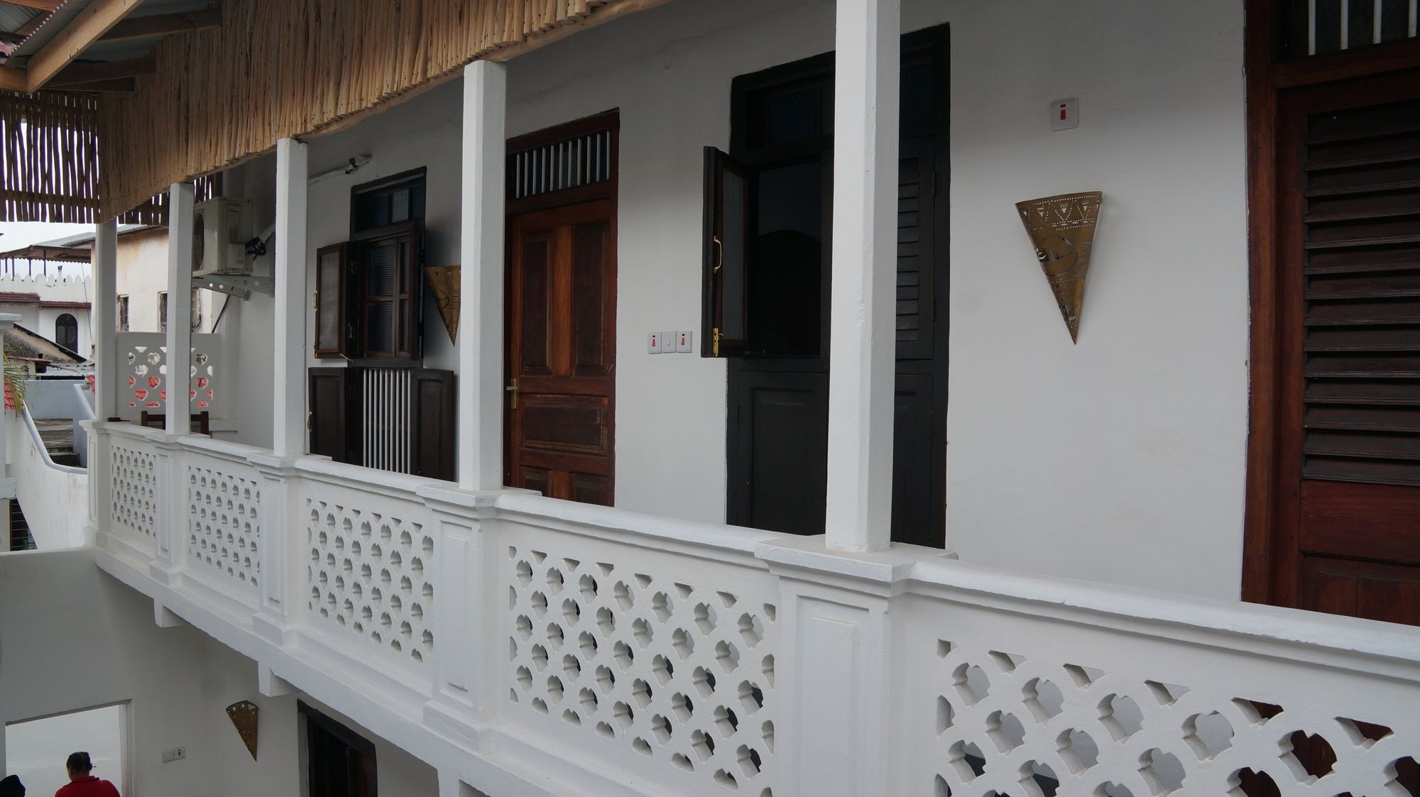 Zlife Stone Town Hostel Zanzibar ภายนอก รูปภาพ